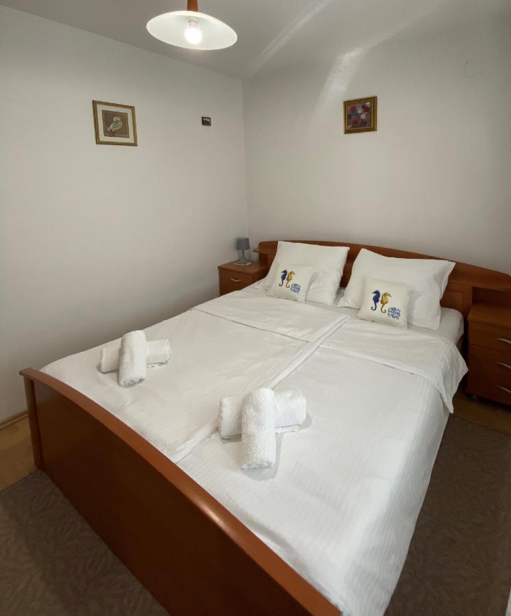 App Ratkovic Apartment Novi Vinodolski Bagian luar foto